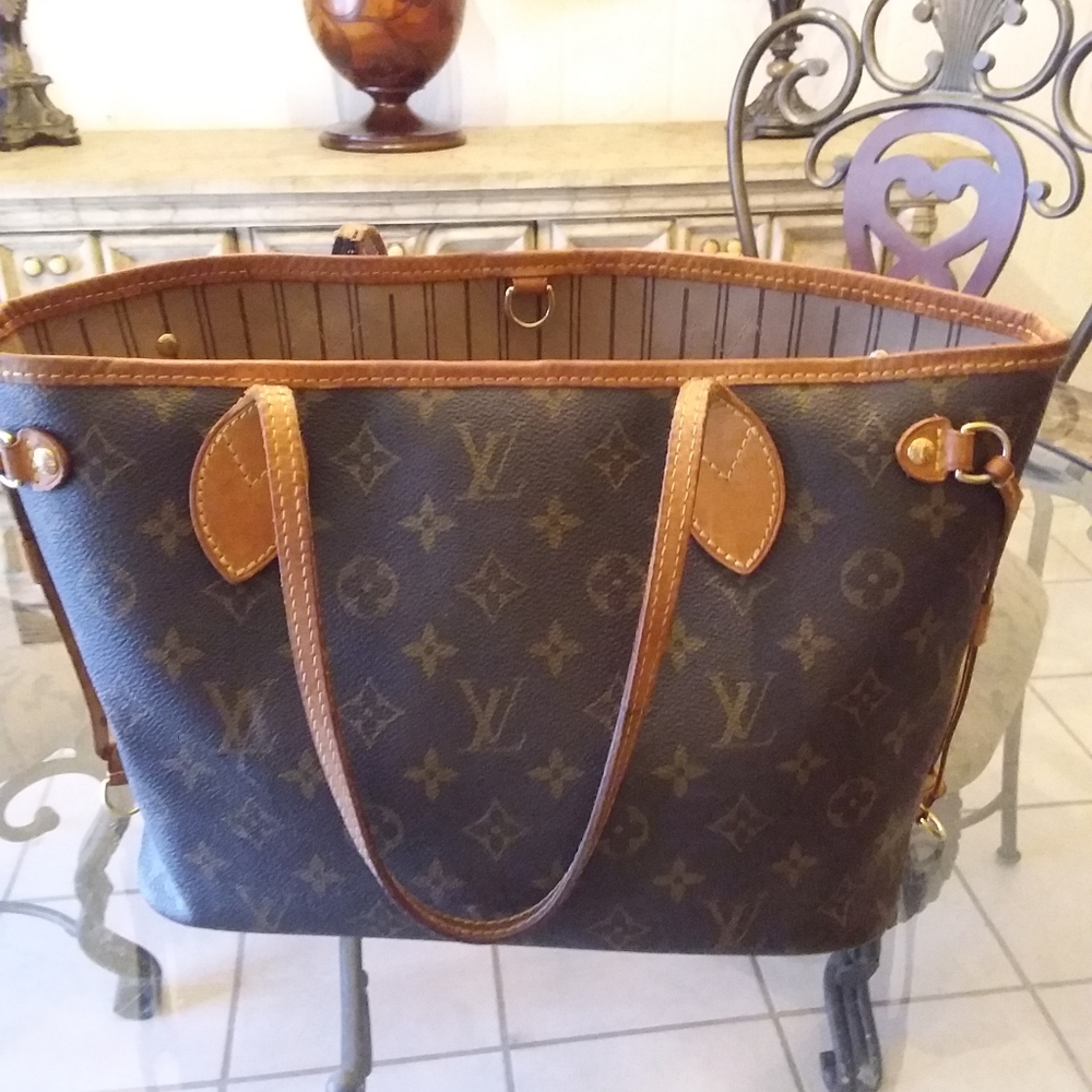 Louis Vuitton Neverful Pm